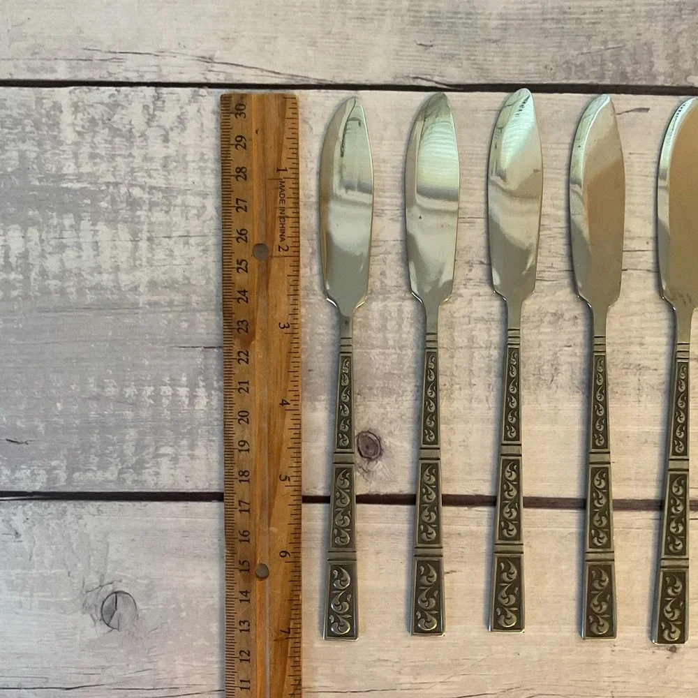 Riviera RIF4 Stainless Flatware Japan Set Of 7 Flat Butter Knives MCM Vintage